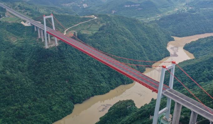 持續(xù)發(fā)力│陸續(xù)中標(biāo)包茂高速、大南高速、貴黃等高速項(xiàng)目